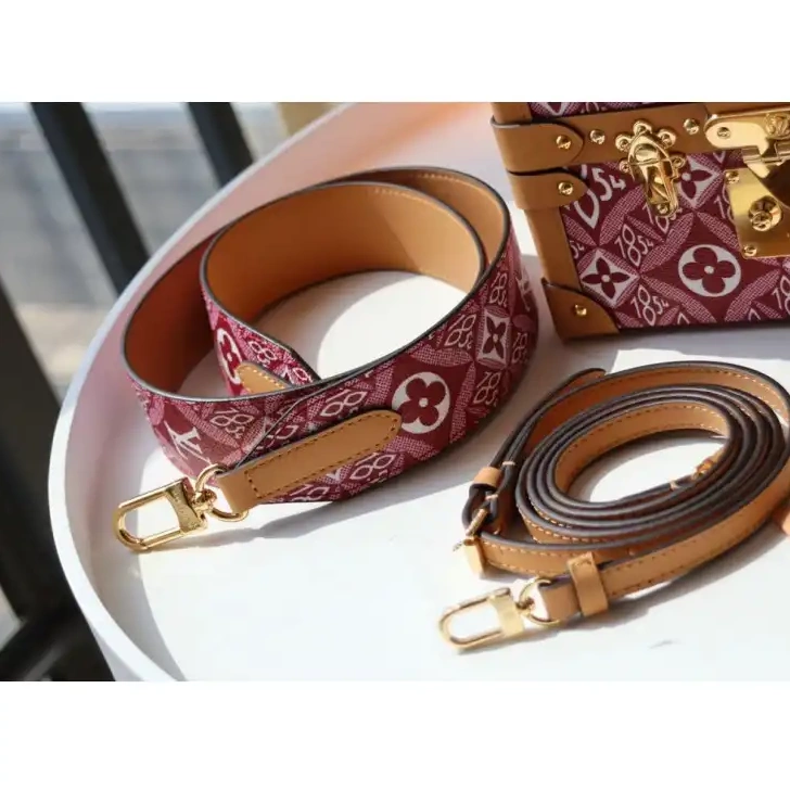 Fashionreps Bags 2102SH0017 LV 0520